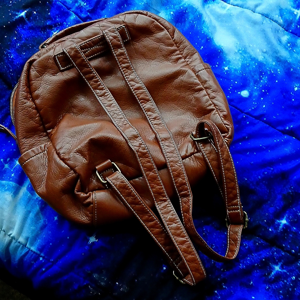 Brown backpack - Picture 2 of 2